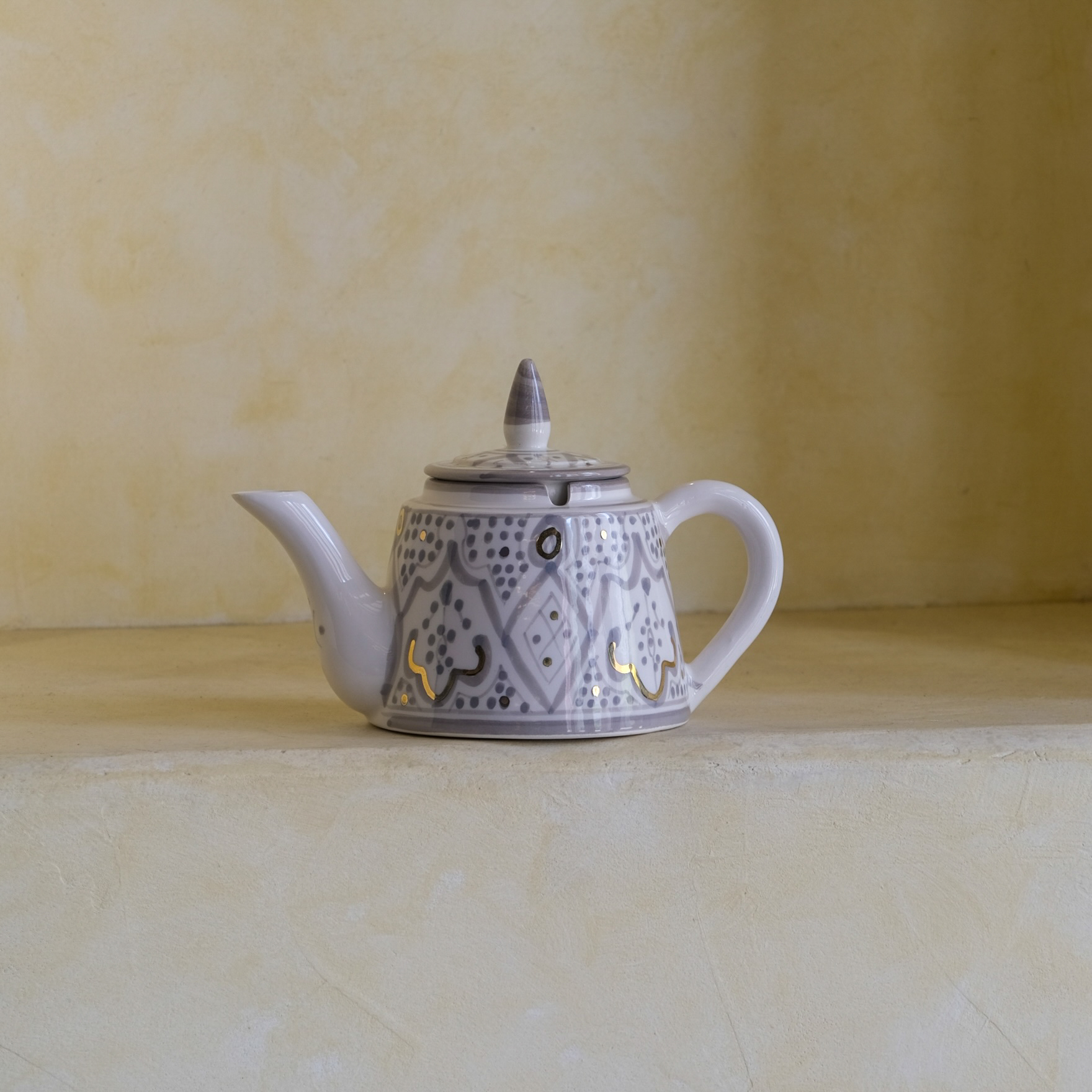 Chabi Chic - Zwak Tea Pot